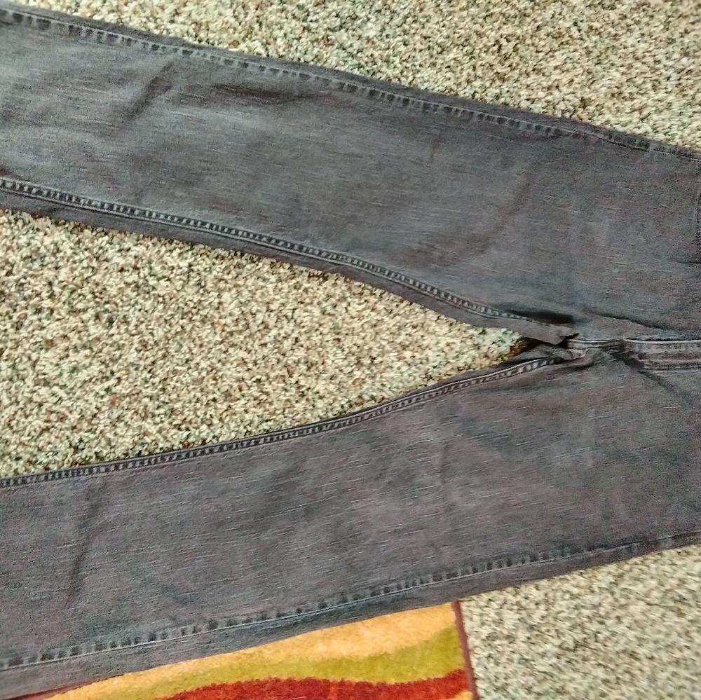 Levis